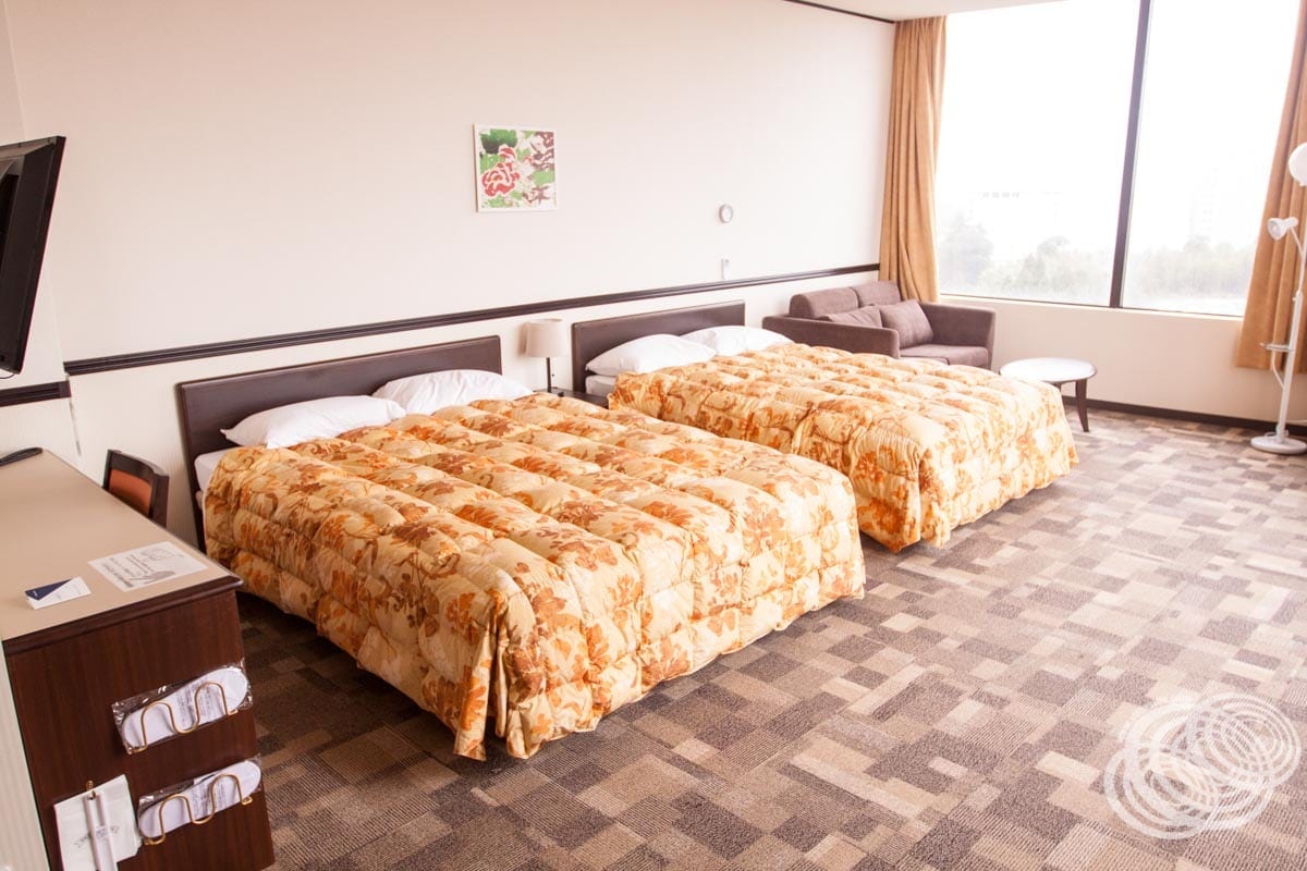 Toyoko Inn Narita Airport Deluxe Twin Room Beds